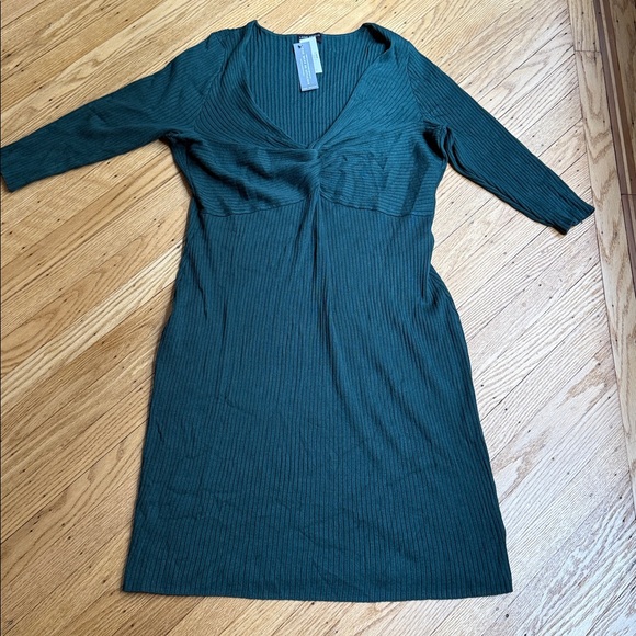 Lane Bryant Green Ribbed Knit Twist Front Dress Size 18/20 NWT - Picture 4 of 10
